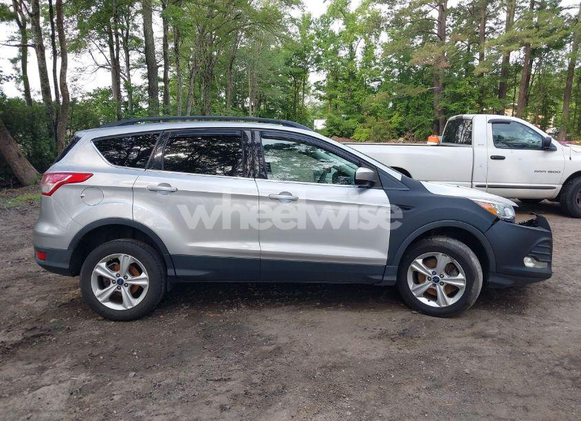 Photo 13 of 2016 Ford Escape SE (VIN 1FMCU9G93GUC65150)