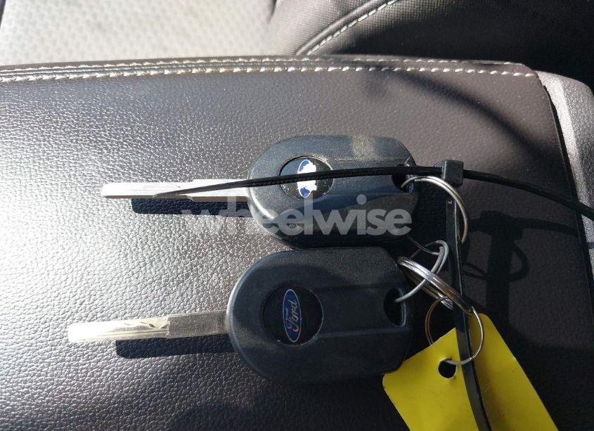 Photo 11 of 2017 Ford Escape SE (VIN 1FMCU9G93HUA28692)