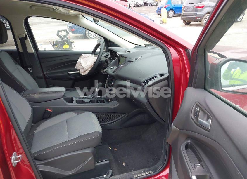 Photo 5 of 2017 Ford Escape SE (VIN 1FMCU9G93HUA74085)