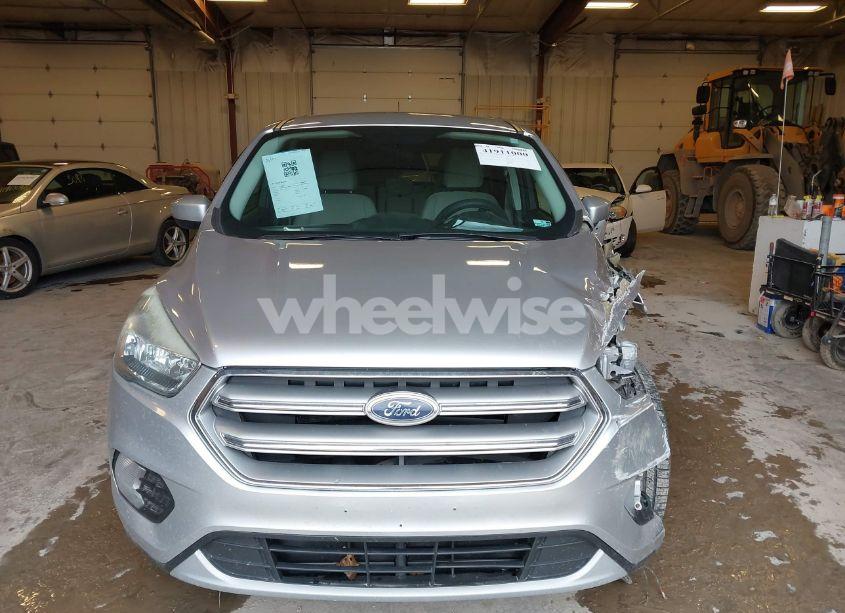 Photo 12 of 2017 Ford Escape SE (VIN 1FMCU9G93HUB30994)