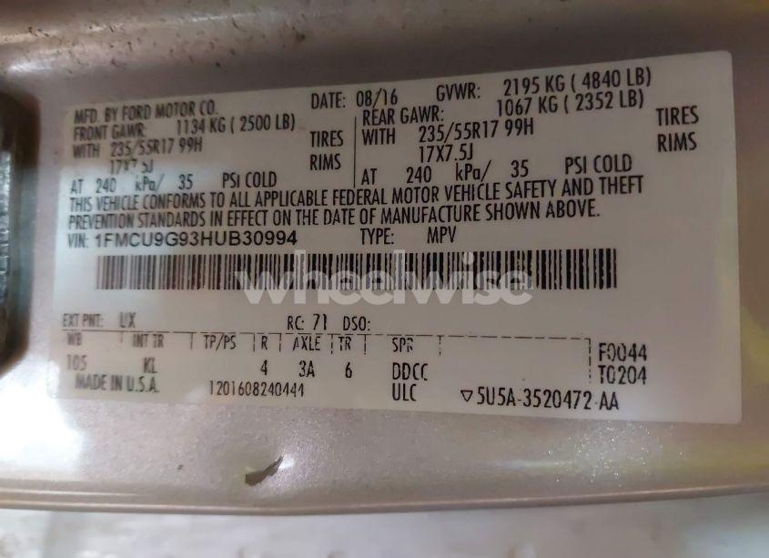 Photo 9 of 2017 Ford Escape SE (VIN 1FMCU9G93HUB30994)