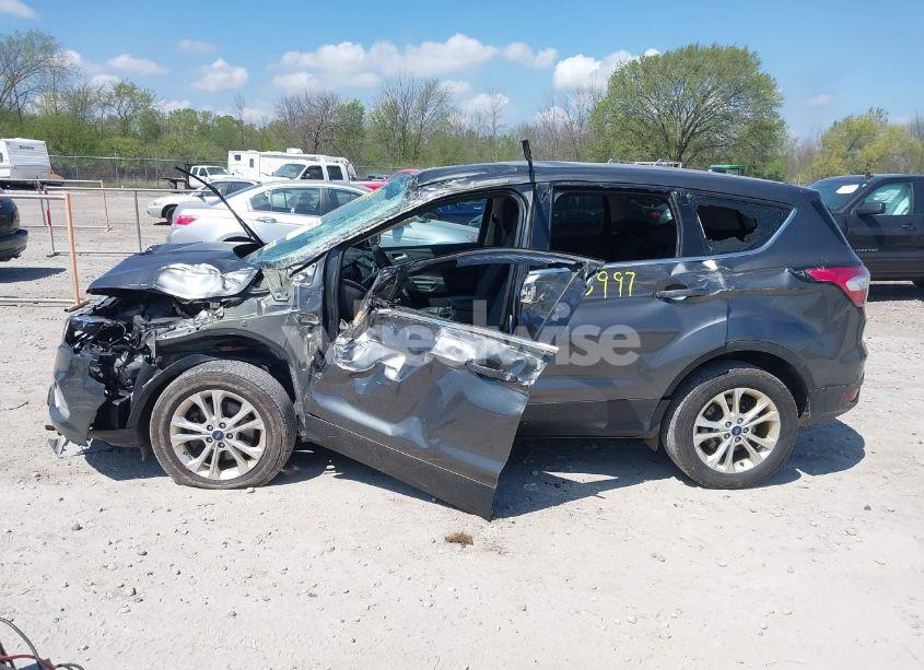 Photo 15 of 2017 Ford Escape SE (VIN 1FMCU9G93HUC88980)