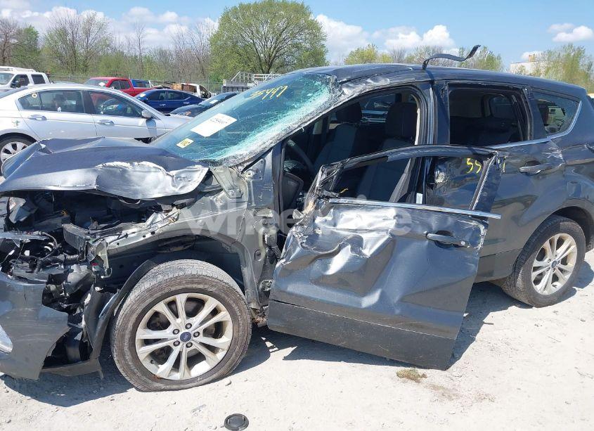 Photo 6 of 2017 Ford Escape SE (VIN 1FMCU9G93HUC88980)