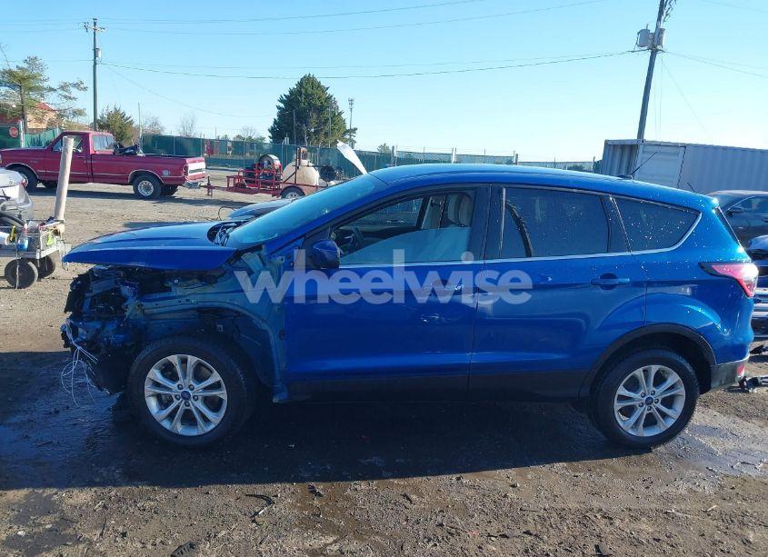 Photo 15 of 2017 Ford Escape SE (VIN 1FMCU9G93HUE30793)