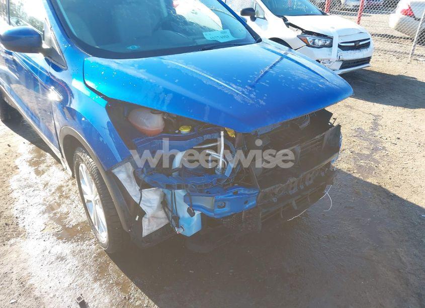 Photo 18 of 2017 Ford Escape SE (VIN 1FMCU9G93HUE30793)