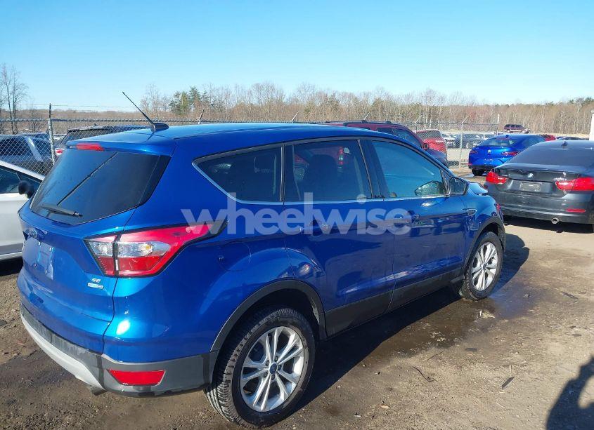 Photo 4 of 2017 Ford Escape SE (VIN 1FMCU9G93HUE30793)