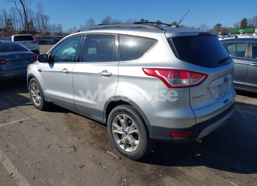 Photo 3 of 2013 Ford Escape SE (VIN 1FMCU9G94DUA37704)