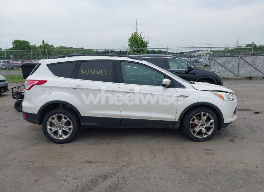 Photo 13 of 2013 Ford Escape SE (VIN 1FMCU9G94DUA45916)