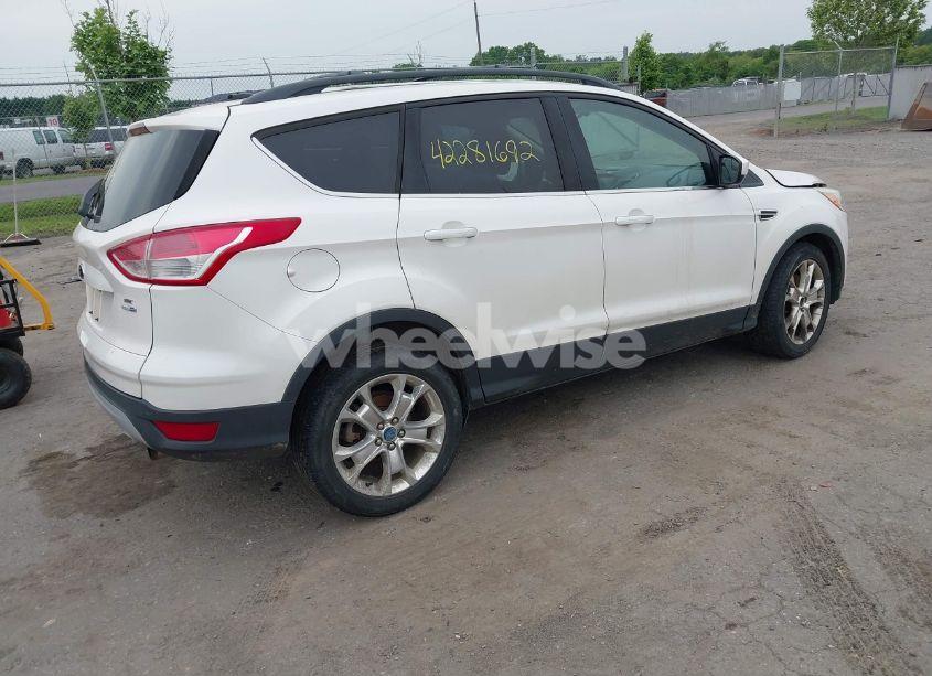 Photo 4 of 2013 Ford Escape SE (VIN 1FMCU9G94DUA45916)