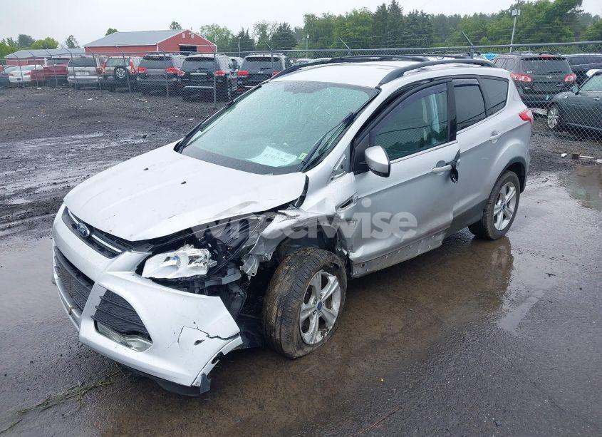 Photo 2 of 2013 Ford Escape SE (VIN 1FMCU9G94DUC52497)