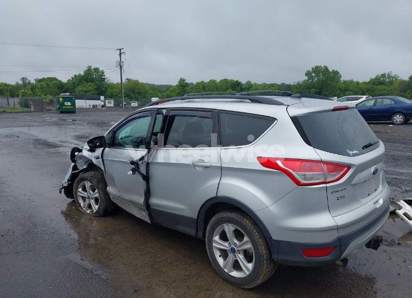 Photo 3 of 2013 Ford Escape SE (VIN 1FMCU9G94DUC52497)
