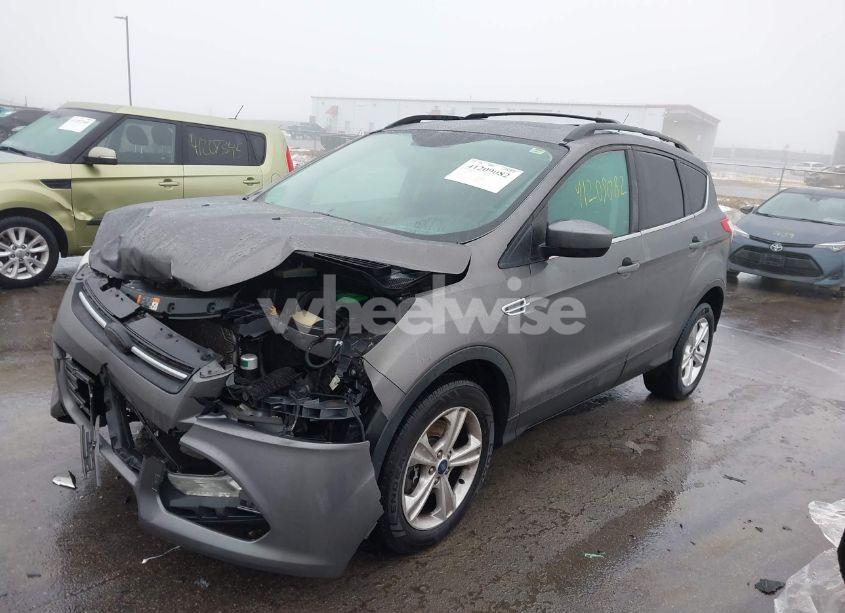 Photo 2 of 2013 Ford Escape SE (VIN 1FMCU9G94DUD86183)