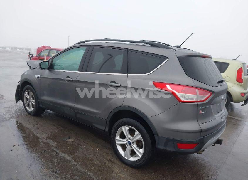 Photo 3 of 2013 Ford Escape SE (VIN 1FMCU9G94DUD86183)