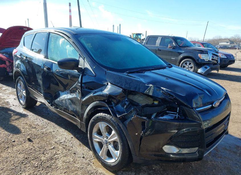 2015 Ford Escape SE (VIN 1FMCU9G94FUA10988) main photo