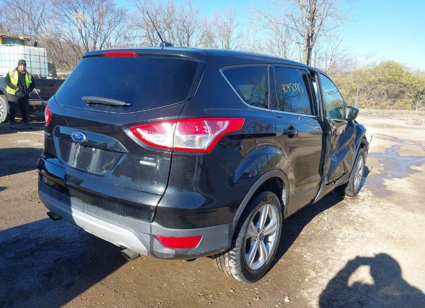 Photo 4 of 2015 Ford Escape SE (VIN 1FMCU9G94FUA10988)
