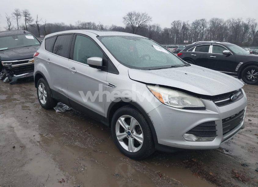 2015 Ford Escape SE (VIN 1FMCU9G94FUA80779) main photo