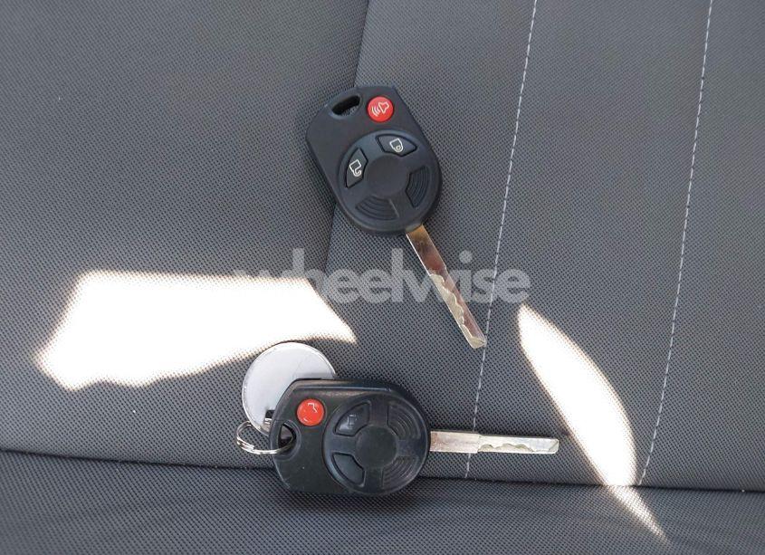 Photo 11 of 2015 Ford Escape SE (VIN 1FMCU9G94FUB09116)