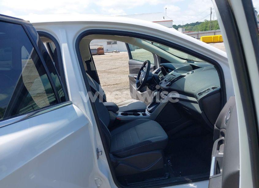 Photo 5 of 2015 Ford Escape SE (VIN 1FMCU9G94FUB09116)