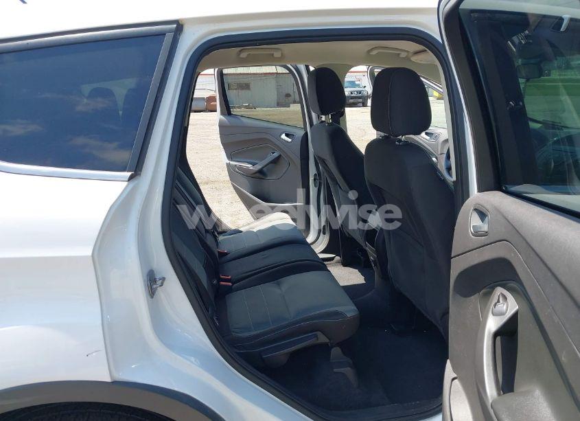 Photo 8 of 2015 Ford Escape SE (VIN 1FMCU9G94FUB09116)