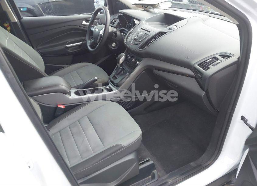 Photo 5 of 2015 Ford Escape SE (VIN 1FMCU9G94FUB13800)