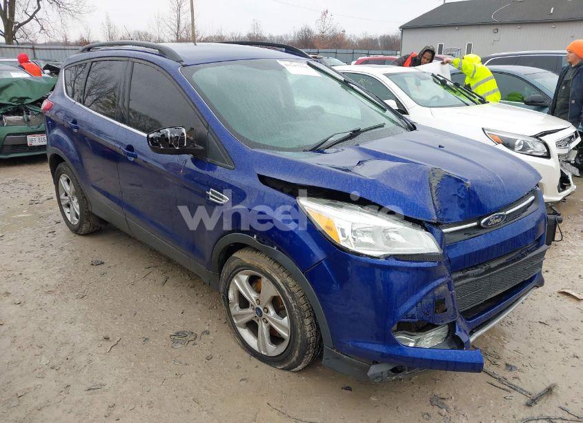 2015 Ford Escape SE (VIN 1FMCU9G94FUB27230) main photo
