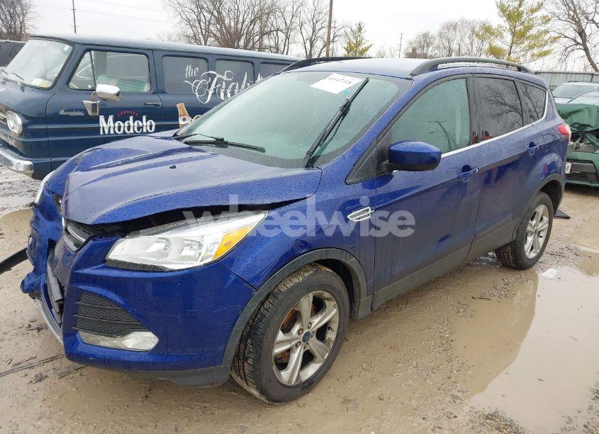 Photo 2 of 2015 Ford Escape SE (VIN 1FMCU9G94FUB27230)