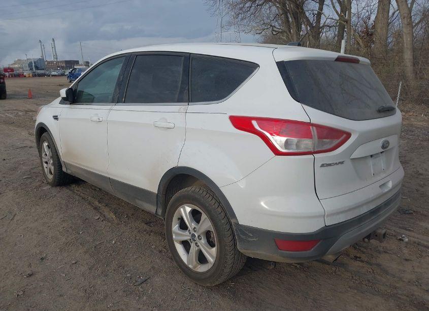 Photo 3 of 2015 Ford Escape SE (VIN 1FMCU9G94FUC02802)