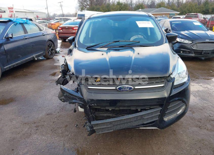 Photo 13 of 2016 Ford Escape SE (VIN 1FMCU9G94GUA30837)