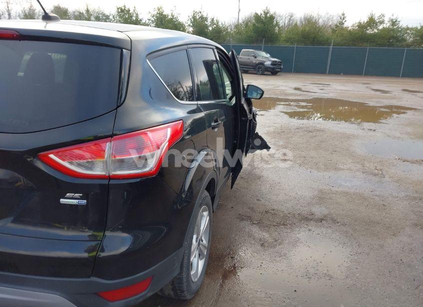 Photo 6 of 2016 Ford Escape SE (VIN 1FMCU9G94GUA30837)