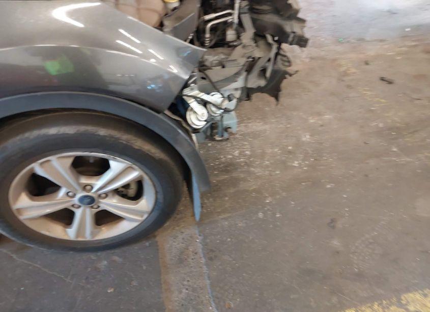 Photo 14 of 2016 Ford Escape SE (VIN 1FMCU9G94GUA32099)