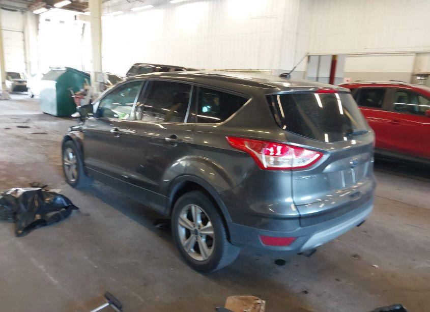 Photo 3 of 2016 Ford Escape SE (VIN 1FMCU9G94GUA32099)