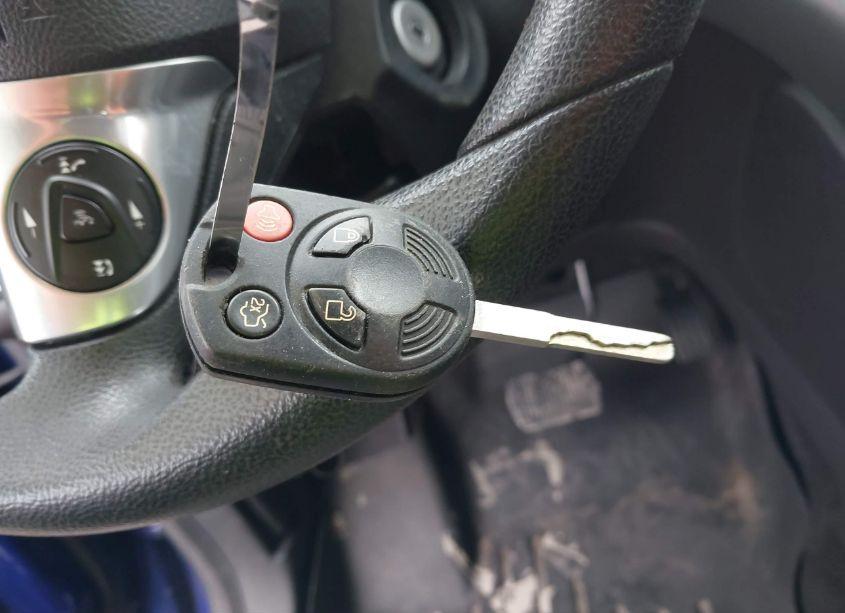 Photo 11 of 2016 Ford Escape SE (VIN 1FMCU9G94GUA63577)