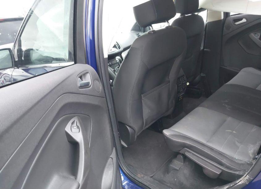 Photo 8 of 2016 Ford Escape SE (VIN 1FMCU9G94GUA63577)