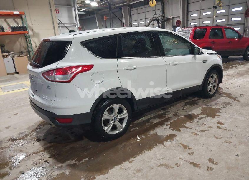 Photo 4 of 2016 Ford Escape SE (VIN 1FMCU9G94GUB73786)