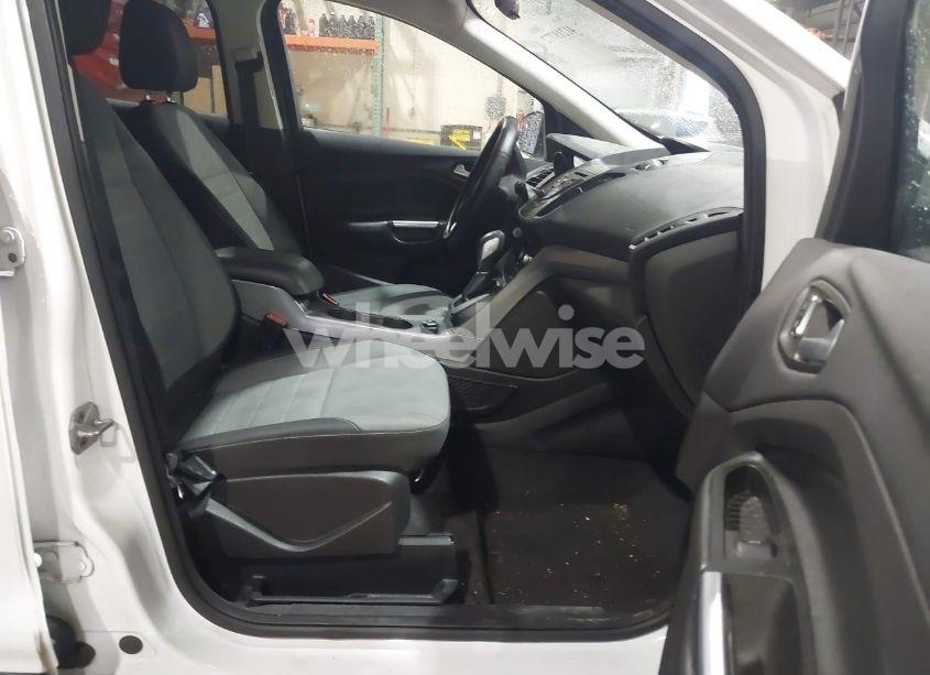 Photo 5 of 2016 Ford Escape SE (VIN 1FMCU9G94GUB73786)