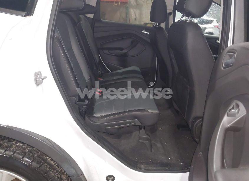 Photo 8 of 2016 Ford Escape SE (VIN 1FMCU9G94GUB73786)