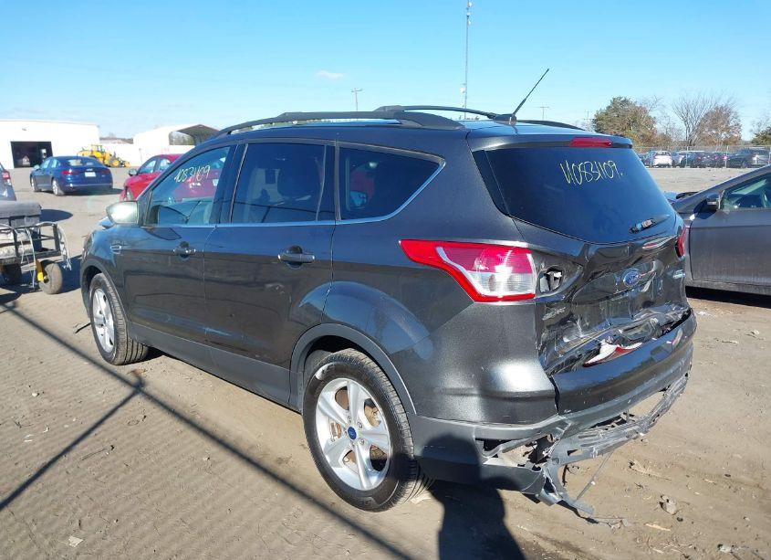 Photo 3 of 2016 Ford Escape SE (VIN 1FMCU9G94GUC16667)
