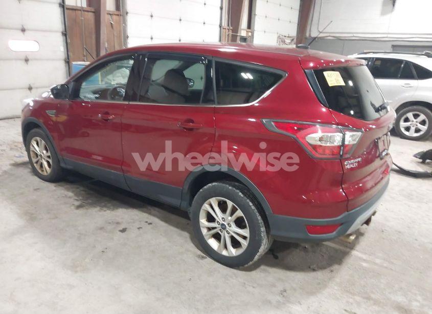 Photo 3 of 2017 Ford Escape SE (VIN 1FMCU9G94HUA08418)