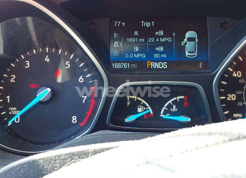 Photo 16 of 2017 Ford Escape SE (VIN 1FMCU9G94HUA69509)