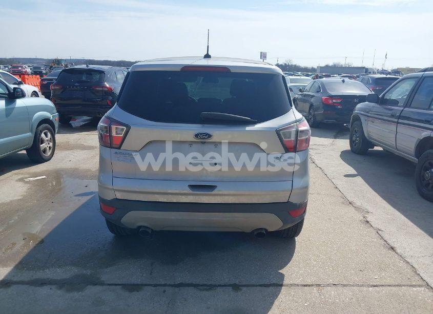 Photo 17 of 2017 Ford Escape SE (VIN 1FMCU9G94HUA69509)