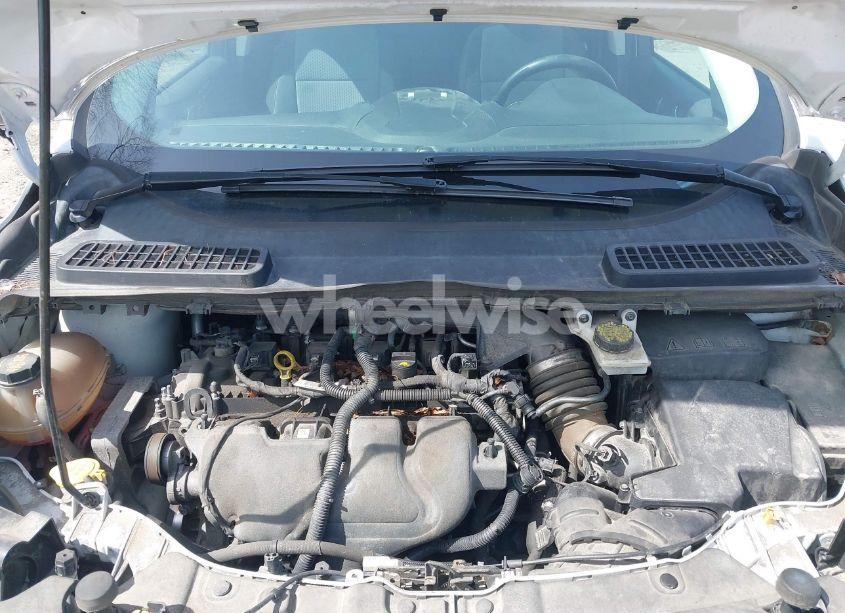 Photo 10 of 2017 Ford Escape SE (VIN 1FMCU9G94HUB04467)