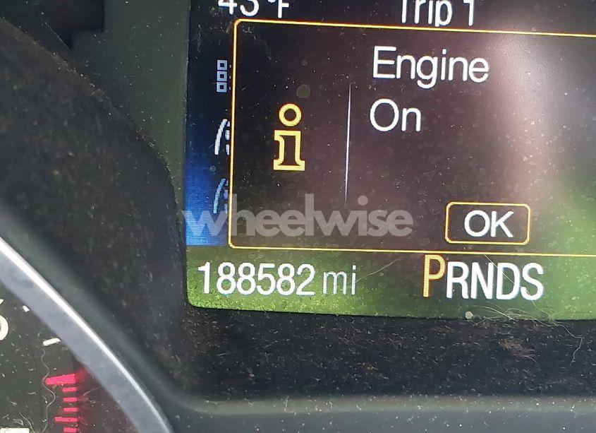 Photo 15 of 2017 Ford Escape SE (VIN 1FMCU9G94HUB04467)