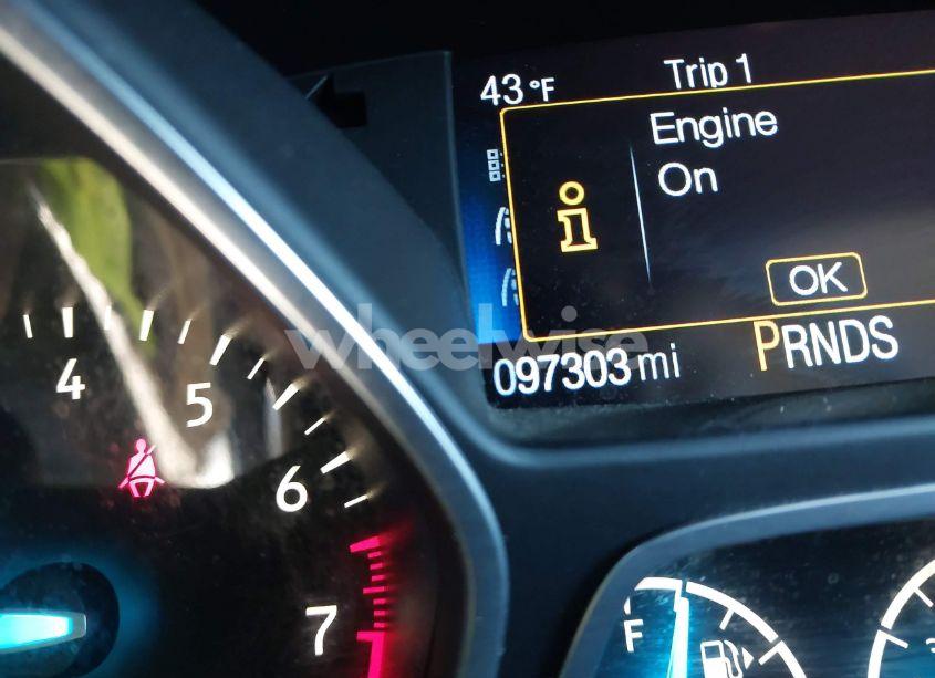 Photo 15 of 2017 Ford Escape SE (VIN 1FMCU9G94HUB20264)