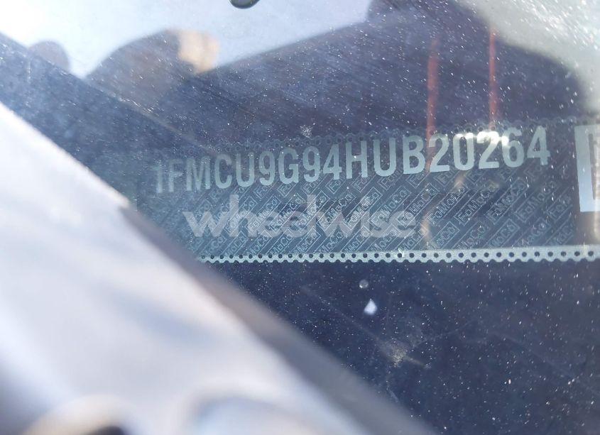 Photo 9 of 2017 Ford Escape SE (VIN 1FMCU9G94HUB20264)