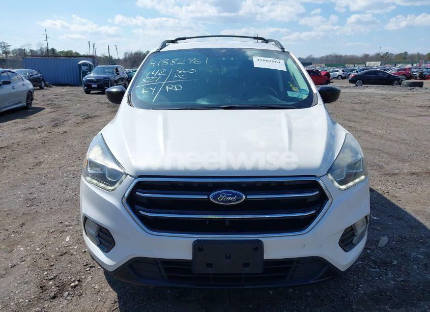 Photo 12 of 2017 Ford Escape SE (VIN 1FMCU9G94HUB25559)