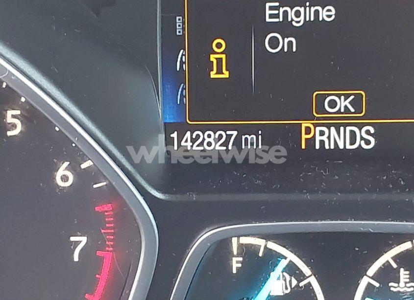 Photo 15 of 2017 Ford Escape SE (VIN 1FMCU9G94HUB25559)