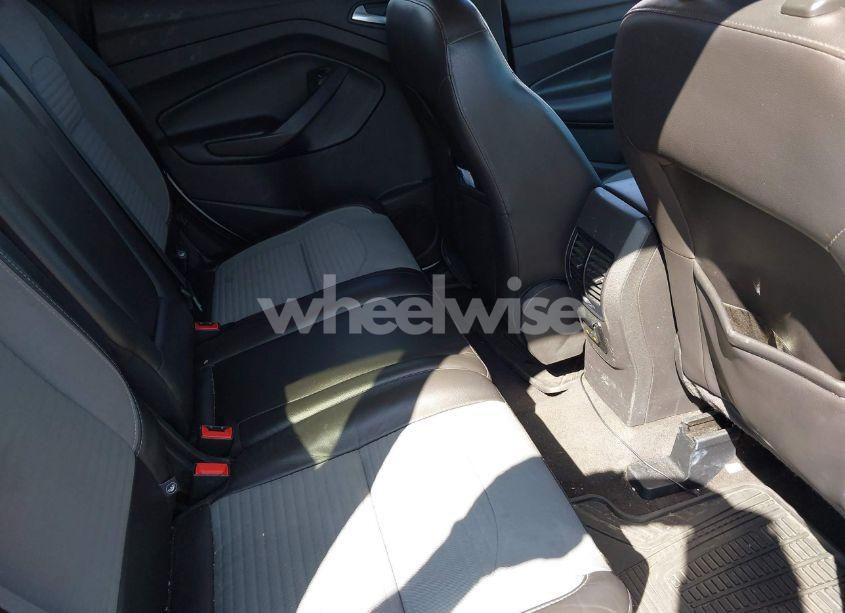 Photo 8 of 2017 Ford Escape SE (VIN 1FMCU9G94HUB25559)