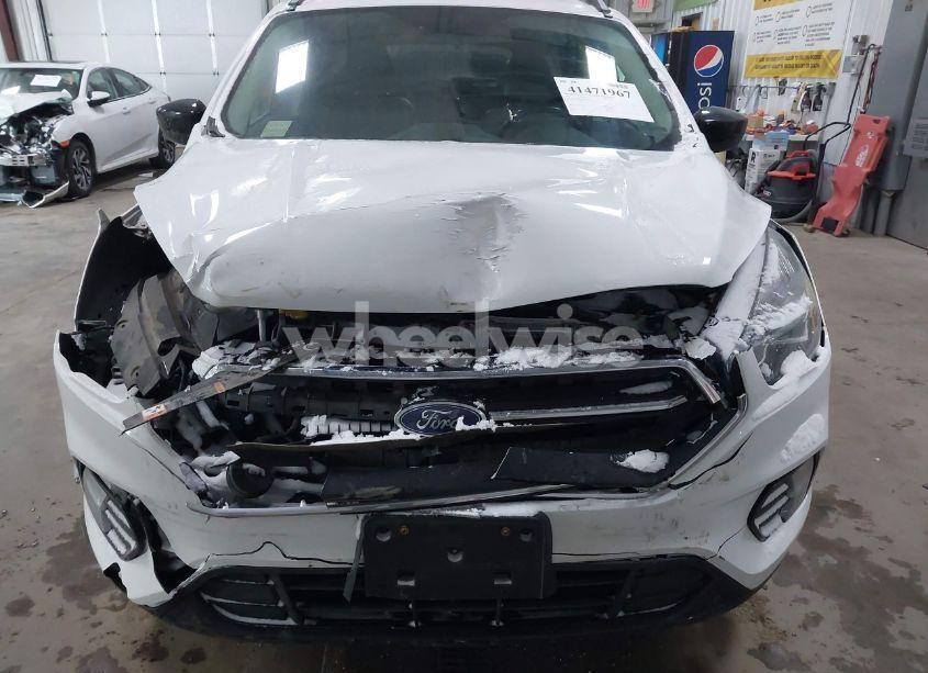 Photo 12 of 2017 Ford Escape SE (VIN 1FMCU9G94HUB80996)