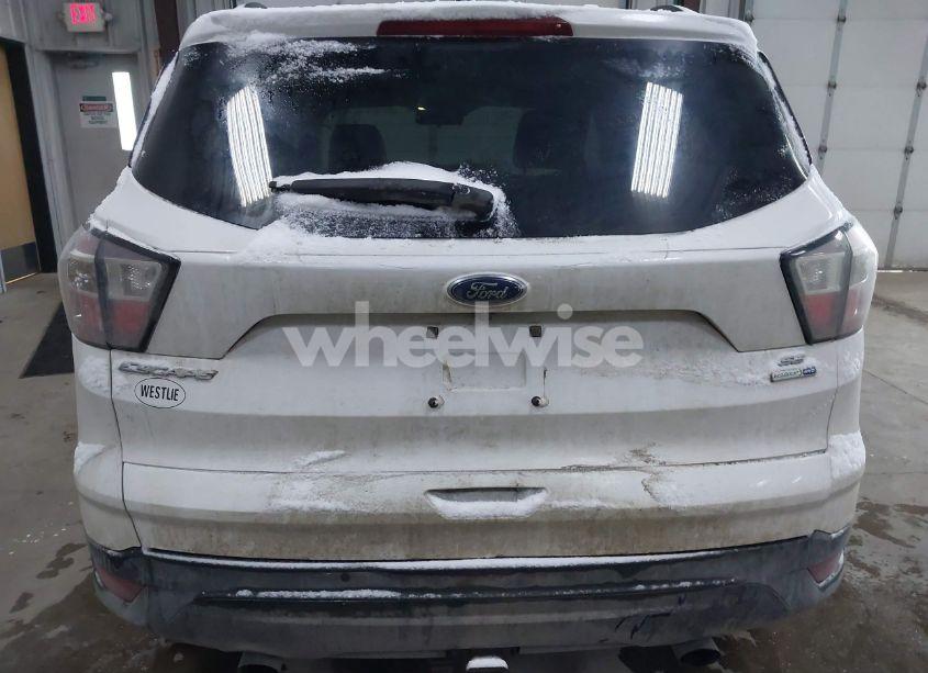 Photo 16 of 2017 Ford Escape SE (VIN 1FMCU9G94HUB80996)