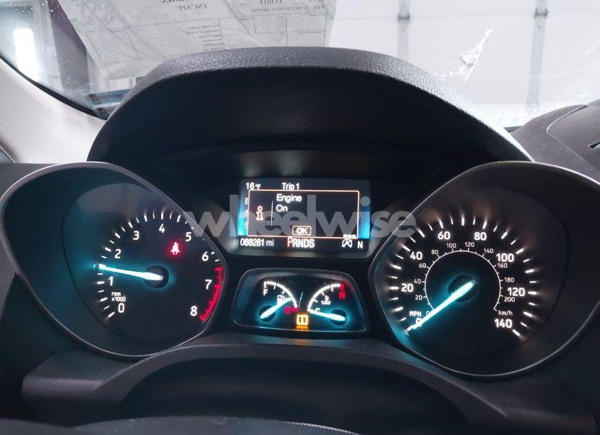 Photo 7 of 2017 Ford Escape SE (VIN 1FMCU9G94HUB80996)